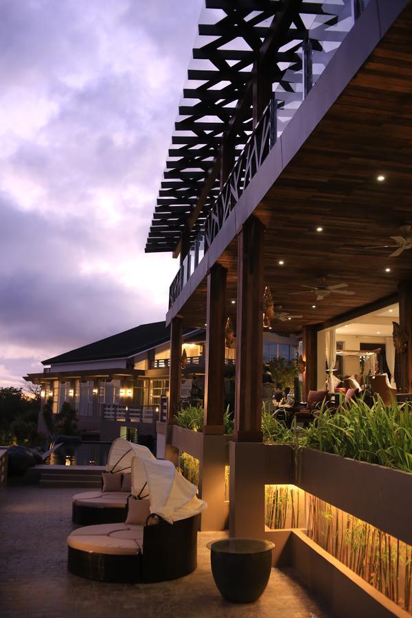 The Oriental Luxury Suites Batangas Ngoại thất bức ảnh