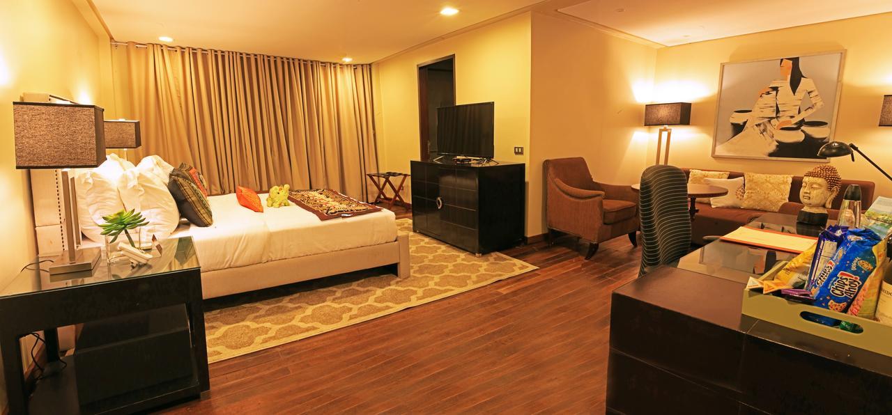 The Oriental Luxury Suites Batangas Phòng bức ảnh